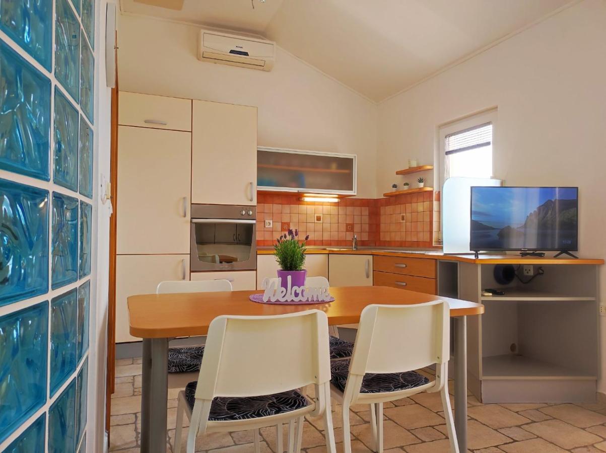 Lavanda Apartment Krk Town Eksteriør billede