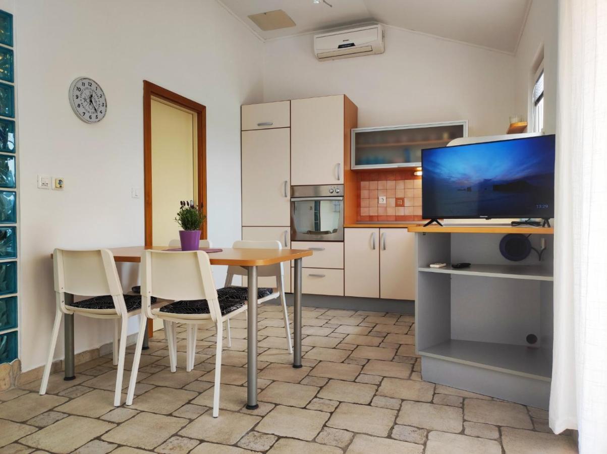 Lavanda Apartment Krk Town Eksteriør billede