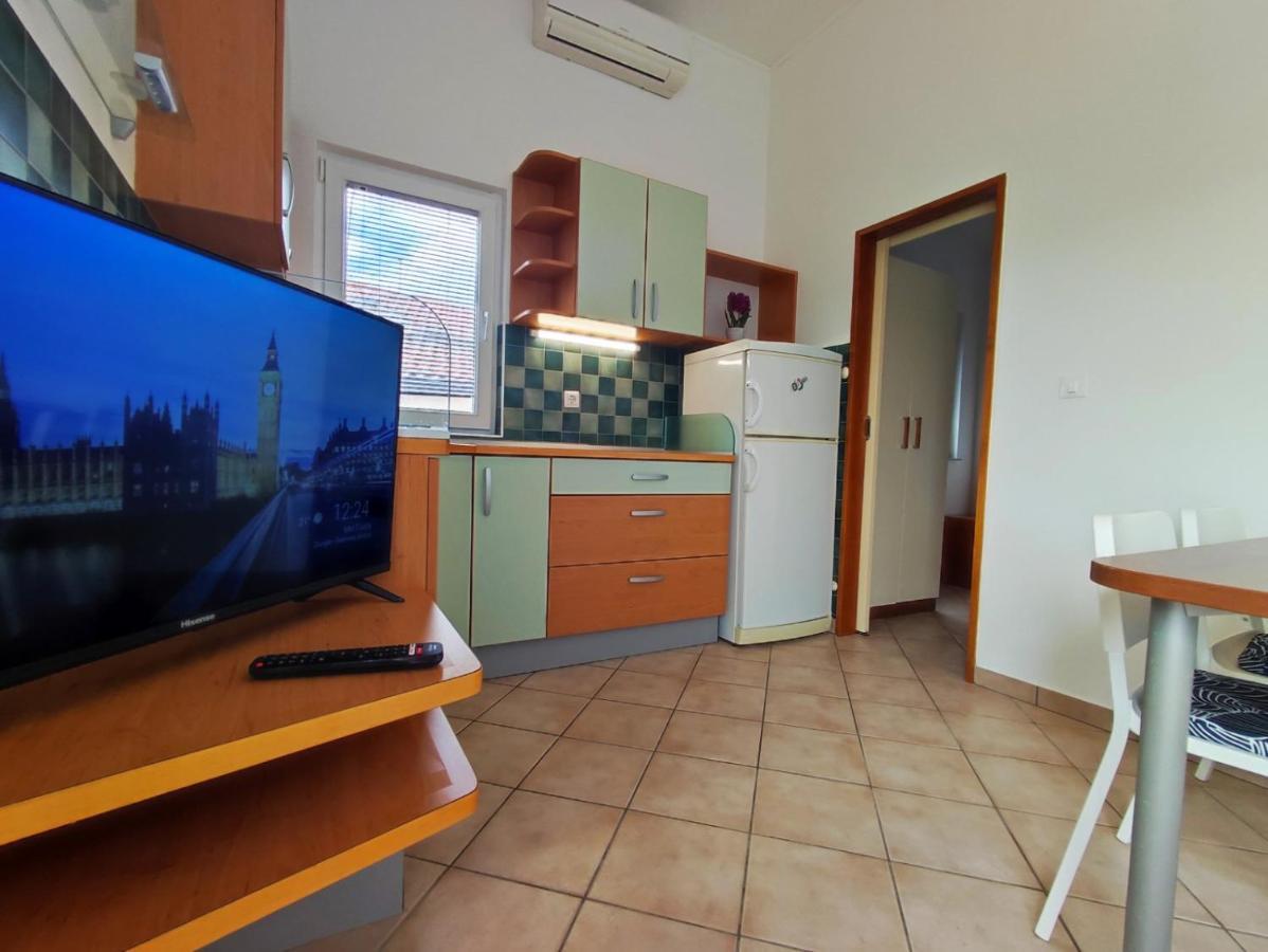 Lavanda Apartment Krk Town Eksteriør billede